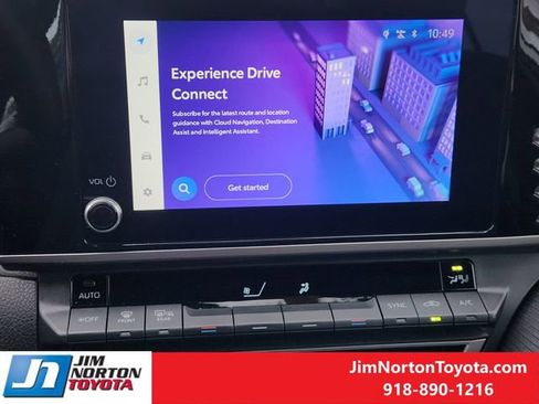 Used 2025 Toyota Camry SE image 19