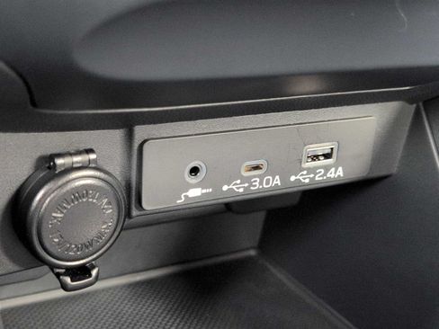 Used 2024 Subaru WRX Premium AWD/4WD image 27