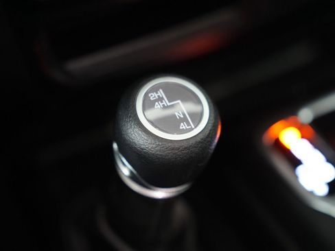 Used 2021 Jeep Wrangler Sport AWD/4WD image 27
