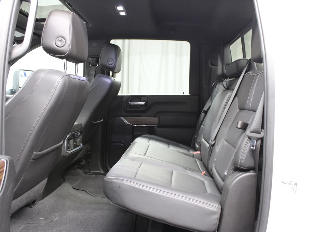Used 2023 Chevrolet Silverado 3500 High Country w/ Technology Package AWD/4WD image 17