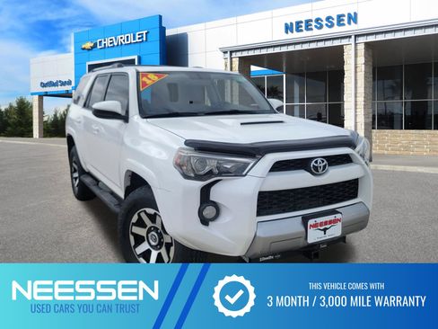 Used 2018 Toyota 4Runner TRD Off-Road image 1