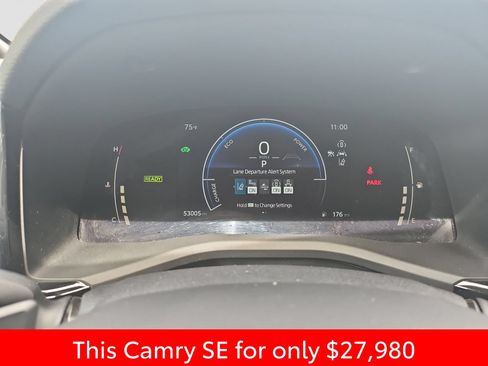 Used 2025 Toyota Camry SE FWD image 26