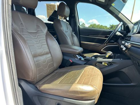 Used 2022 Kia Telluride SX w/ SX Prestige Package AWD/4WD image 37