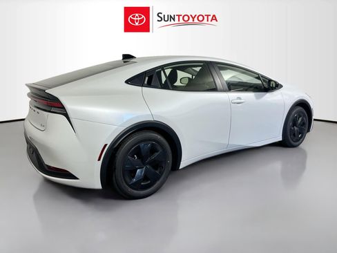 New 2026 Toyota Prius LE image 4