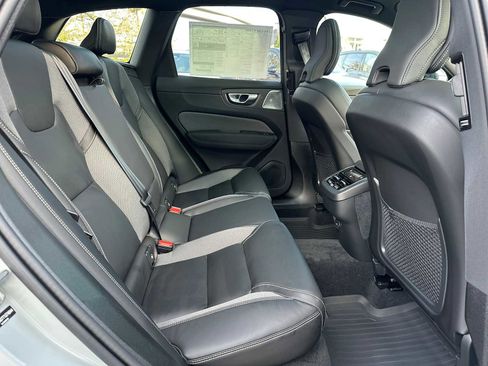 New 2026 Volvo XC60 B5 Ultra w/ Climate Package image 12
