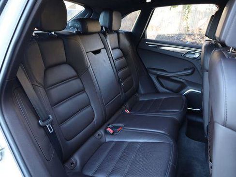 Used 2015 Porsche Macan Turbo AWD/4WD image 23