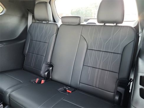 New 2026 Buick Enclave Avenir w/ Super Cruise Package image 16