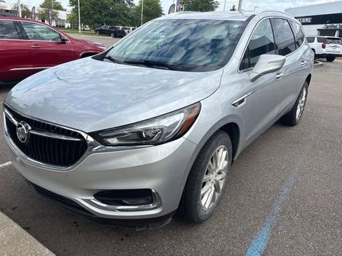Used 2018 Buick Enclave Essence w/ Trailering Package AWD/4WD image 1