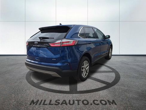 Used 2024 Ford Edge SEL w/ Convenience Package AWD/4WD image 4