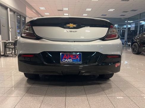 Used 2018 Chevrolet Volt Premier FWD image 5