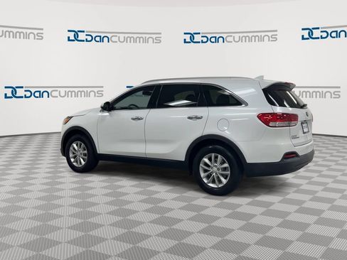 Used 2018 Kia Sorento FWD image 6