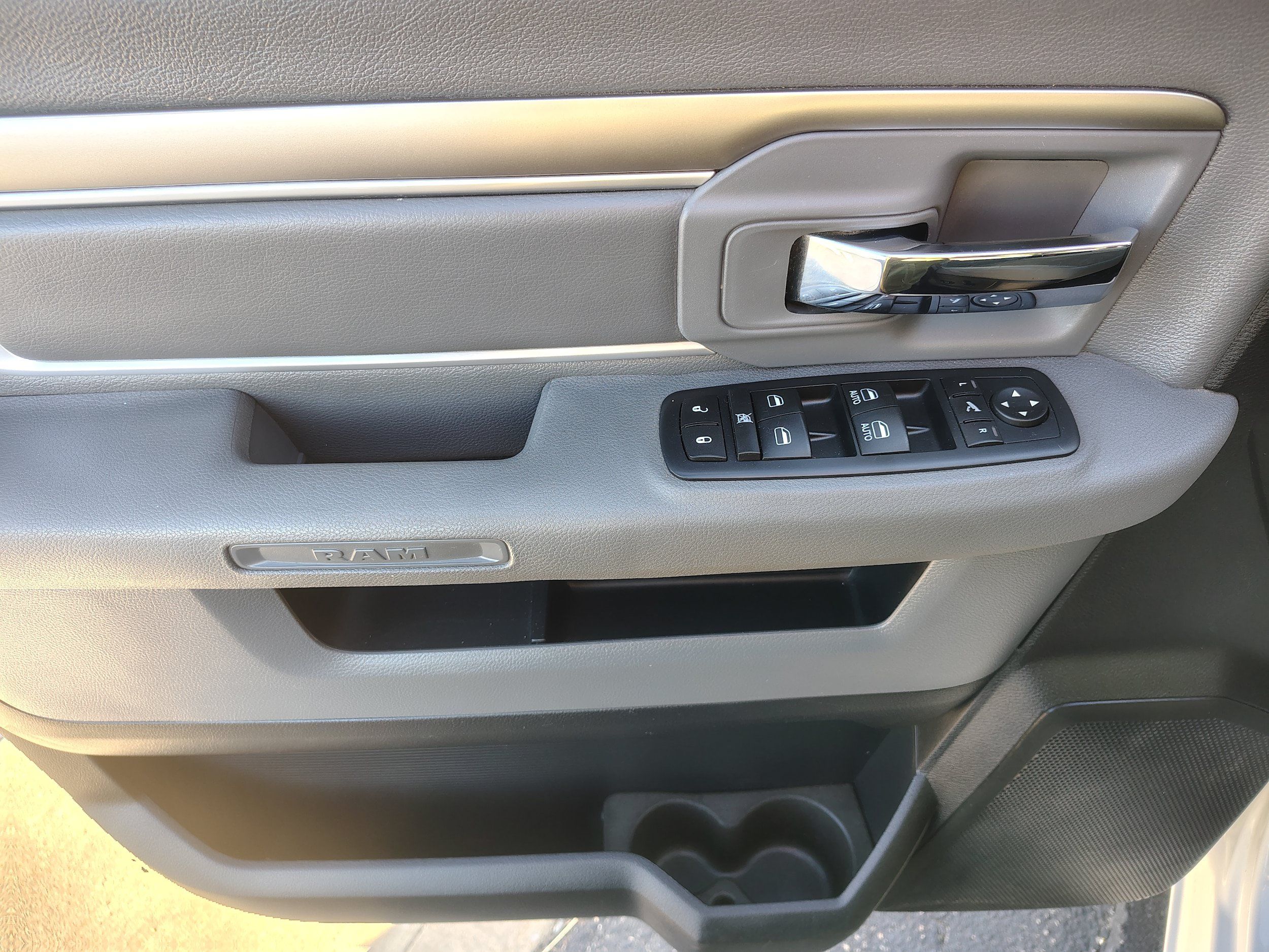 Certified 2016 RAM 1500 Big Horn AWD/4WD image 17