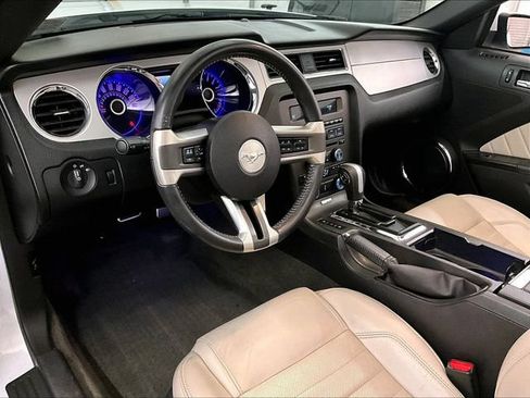 Used 2014 Ford Mustang Premium RWD image 12