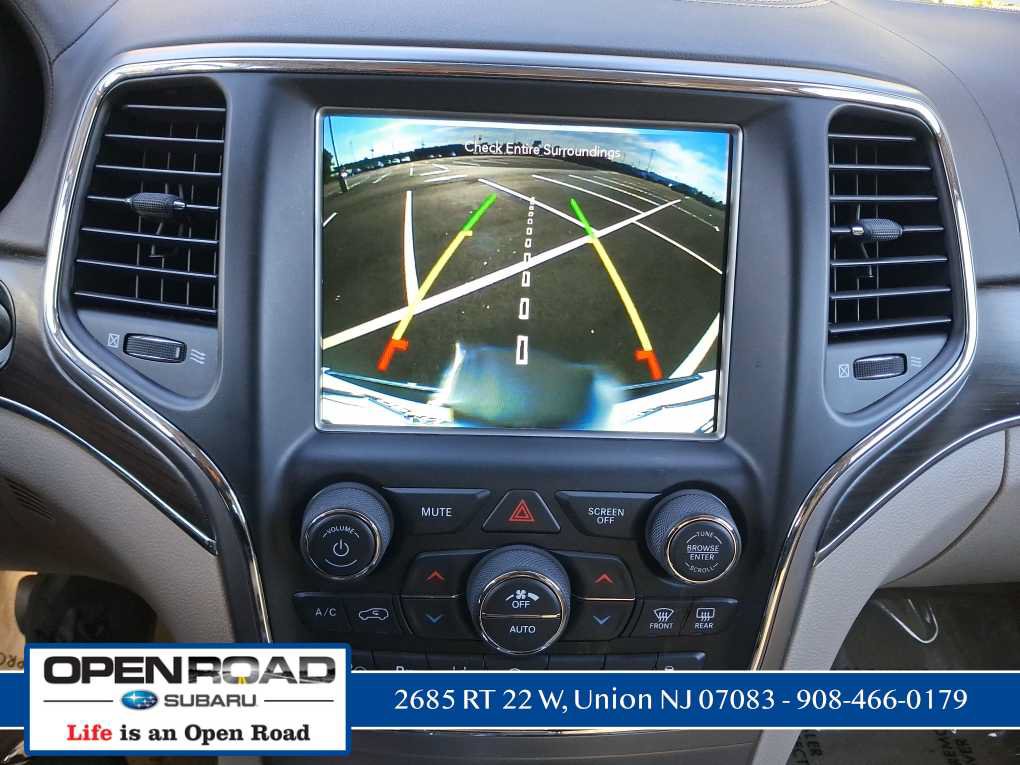 Used 2018 Jeep Grand Cherokee Overland AWD/4WD image 34