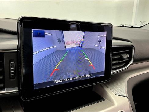 Used 2023 Ford Explorer XLT w/ Equipment Group 202A image 21
