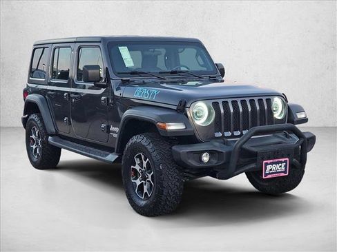 Used 2018 Jeep Wrangler Unlimited Sport image 3