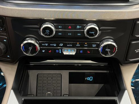 Used 2026 Ford F450 Platinum w/ Platinum Plus Package AWD/4WD image 25