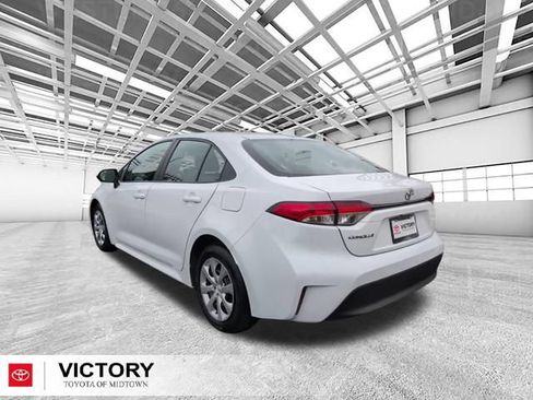 Used 2024 Toyota Corolla LE FWD image 6