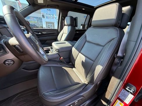 Used 2024 GMC Yukon XL Denali w/ Denali Reserve Package AWD/4WD image 22