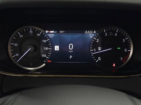 Used 2023 Land Rover Range Rover Evoque R-Dynamic SE image 22