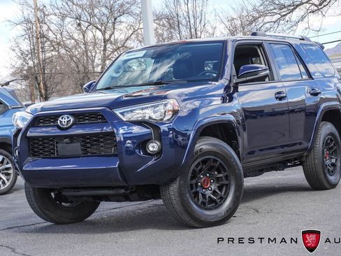 Used 2023 Toyota 4Runner SR5 Premium w/ Moonroof Package image 17