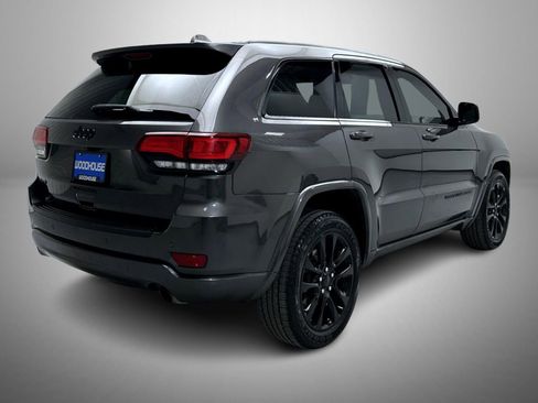 Used 2021 Jeep Grand Cherokee Laredo X image 5