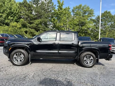 Used 2026 Nissan Frontier SV w/ Tow Package RWD image 2