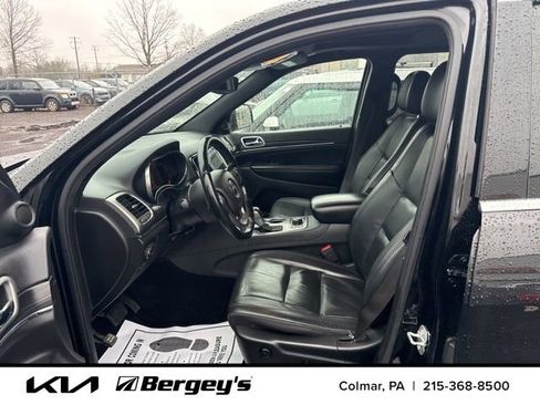 Used 2020 Jeep Grand Cherokee Limited image 11