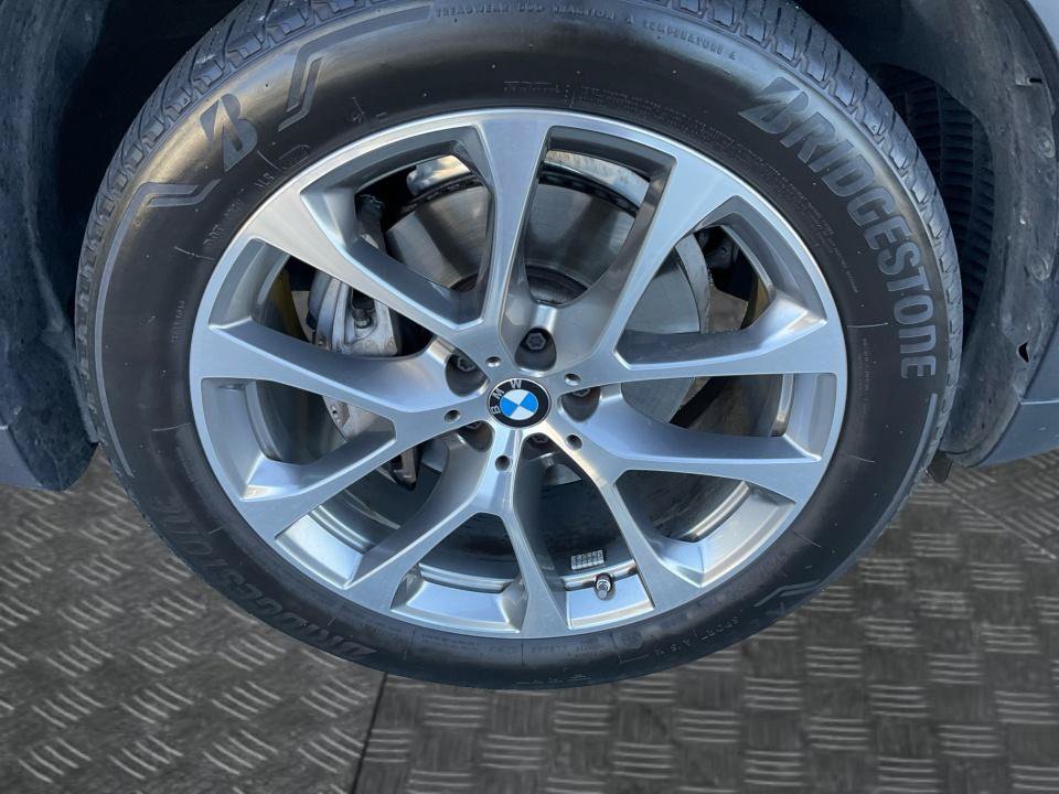 Used 2024 BMW X5 xDrive40i w/ Parking Assistance Package AWD/4WD image 25