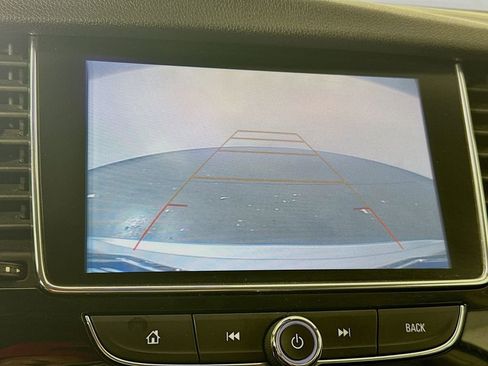 Used 2020 Buick Encore Essence FWD image 15