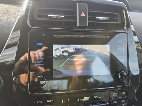 Certified 2016 Toyota Prius Two image 24