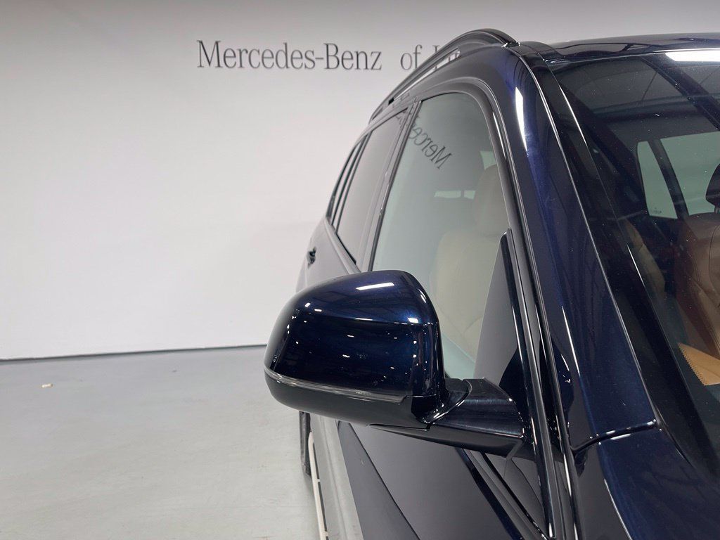 Used 2023 BMW X7 xDrive40i w/ M Sport Package AWD/4WD image 12