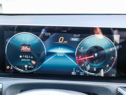 Used 2020 Mercedes-Benz CLA 250 image 27