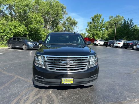 Used 2019 Chevrolet Suburban LS w/ All-Season Package AWD/4WD image 2