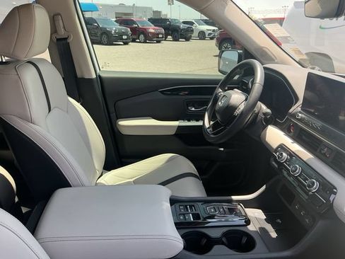 Used 2026 Honda Passport RTL image 13