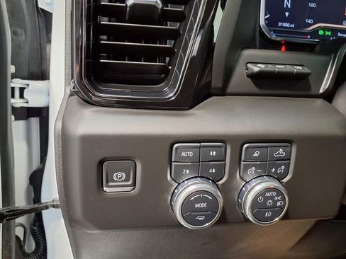 Used 2025 GMC Sierra 1500 AT4X AWD/4WD image 19