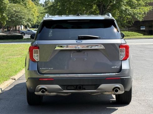 Used 2021 Ford Explorer Limited w/ Equipment Group 301A AWD/4WD image 5