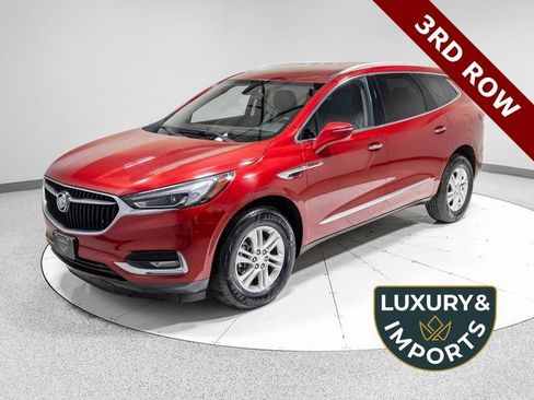 Used 2020 Buick Enclave Essence image 1