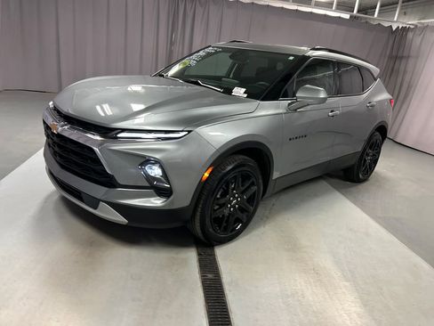 Used 2024 Chevrolet Blazer LT w/ Convenience Package image 3