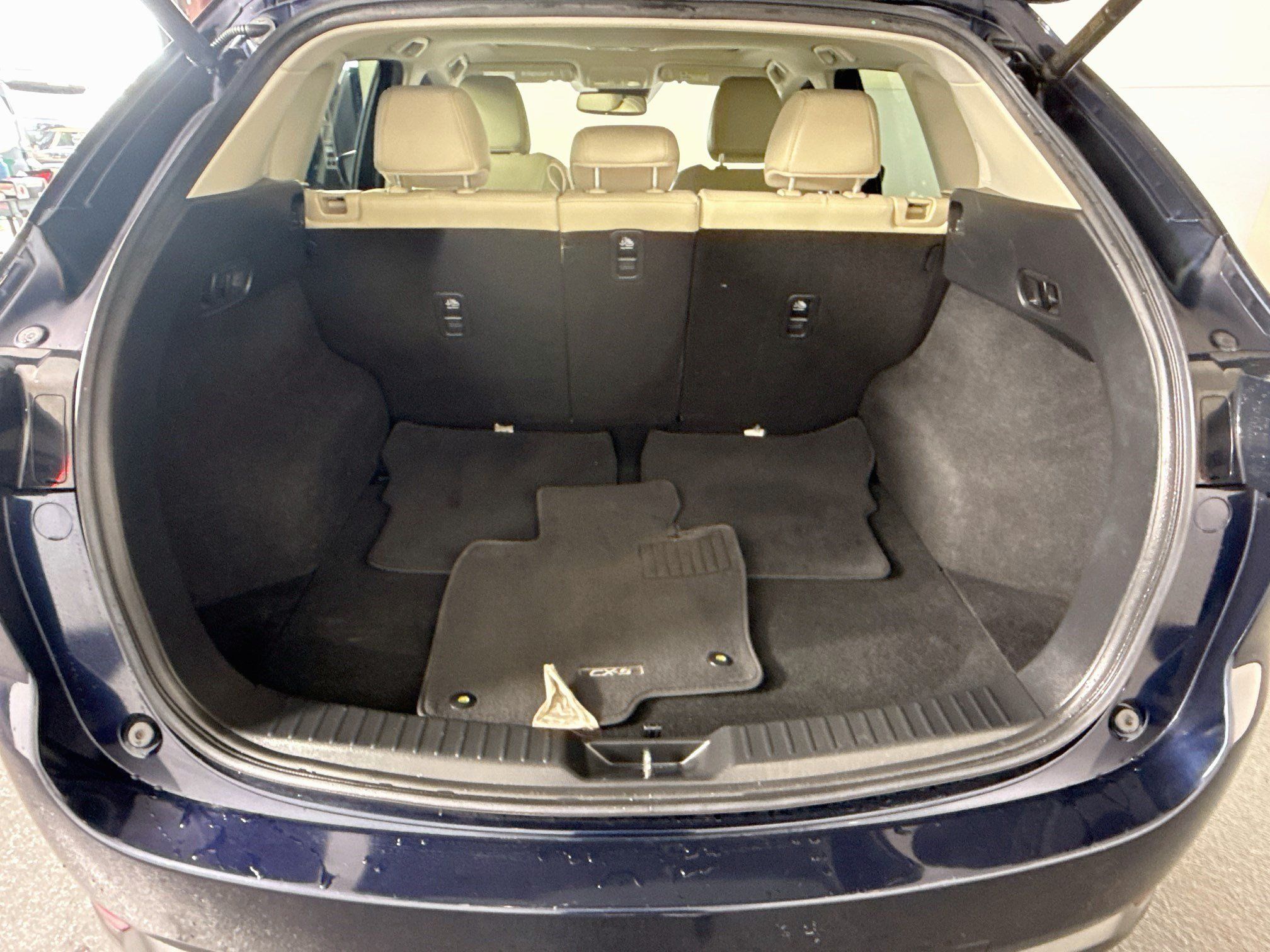 Used 2020 MAZDA CX-5 Touring FWD image 35