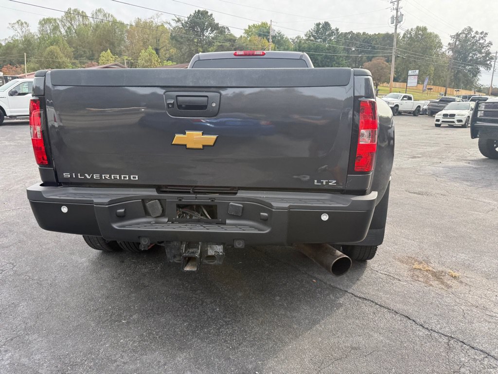 Used 2011 Chevrolet Silverado 3500 LTZ w/ LTZ Plus Package AWD/4WD image 14
