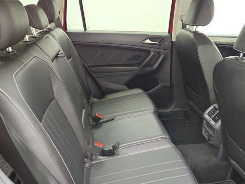 Used 2022 Volkswagen Tiguan SE AWD/4WD image 21