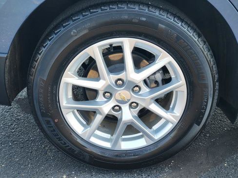 Used 2024 Chevrolet Equinox LT FWD image 5