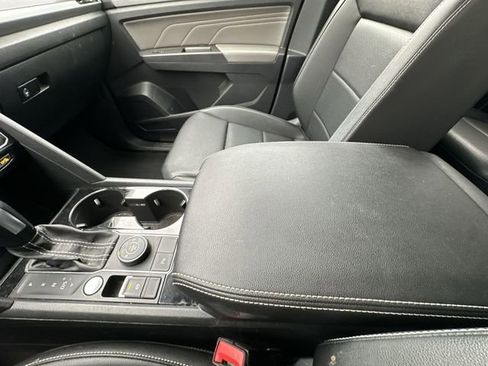 Used 2023 Volkswagen Atlas SEL R-Line image 26