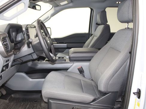 Used 2025 Ford F150 XLT w/ Equipment Group 302A MID image 22