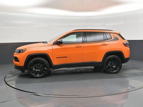 New 2026 Jeep Compass Latitude AWD/4WD image 7