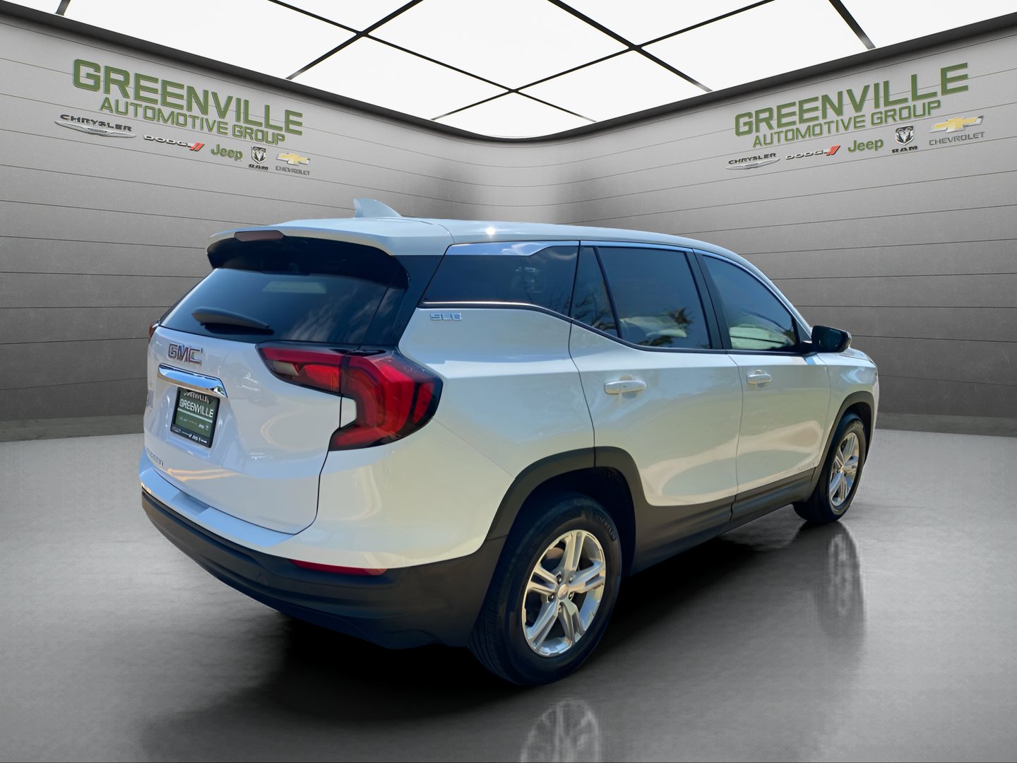 Used 2021 GMC Terrain SLE FWD image 15