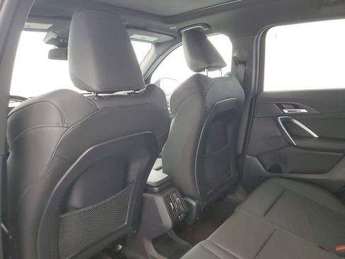 Used 2023 BMW X1 xDrive28i w/ M Sport Package image 15