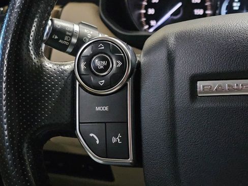 Used 2017 Land Rover Range Rover Sport HSE image 18