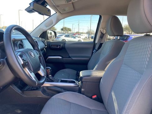 Used 2023 Toyota Tacoma SR5 image 10